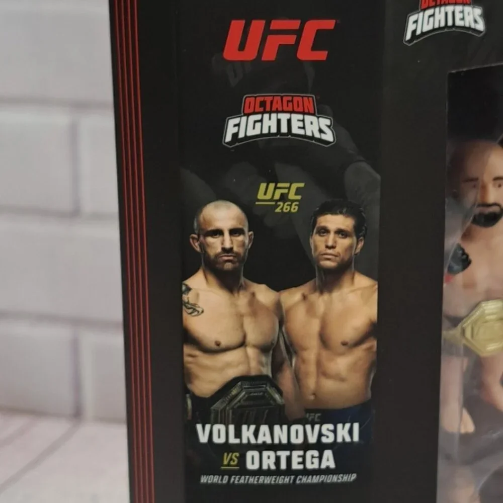 PMI UFC Collectible Fights Octagon Fighters Collectible‎ Fights 8 Figurines Set